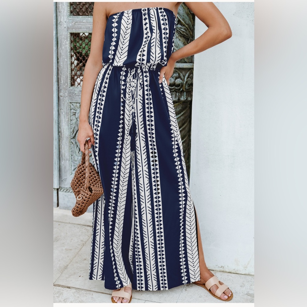 Cupshe Strapless Navy and White Patterned Jumpsuit